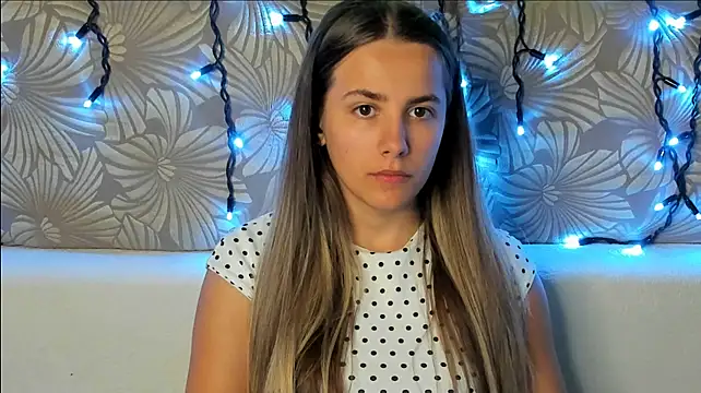 MaggieCake webcam