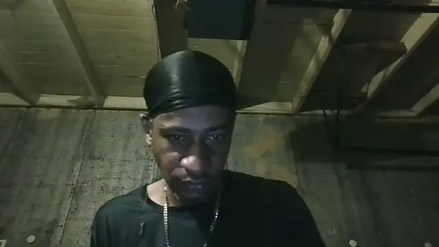 Leo99842 webcam