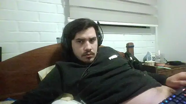hung_weeb webcam