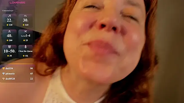 Kira_Adler webcam