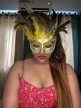 Zaralanson live cam on StripChat