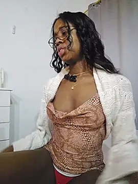 Im_Camila__ live cam on StripChat