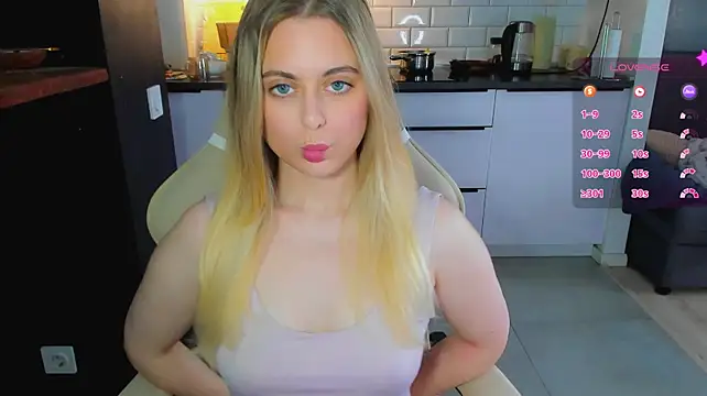 blonde_kellyy webcam