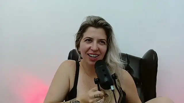 Lize_Ash live cam on StripChat