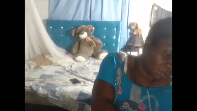 rachelexoticgirl live cam on StripChat