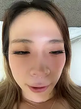 xiaozz-001 live adult webcam preview