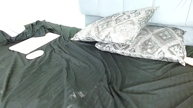 Moon_Ashley_ webcam