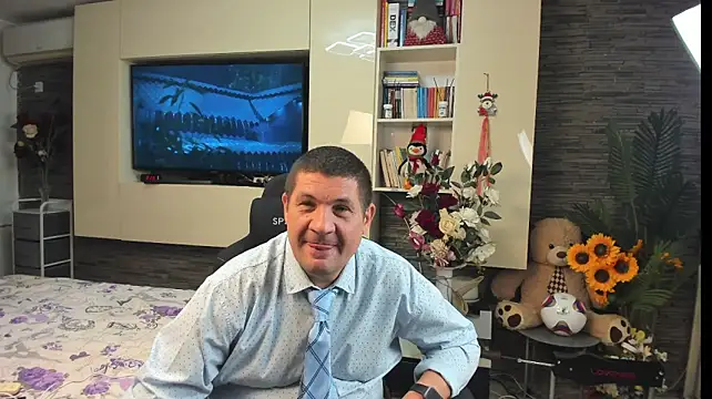 SpartacusDaddy48 webcam