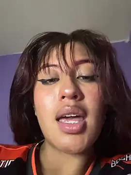 Leyla_collinss_ webcam
