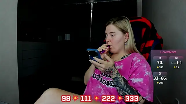 Olivia_Munk webcam