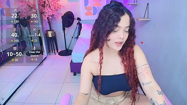 Maggy_t18 live cam on StripChat