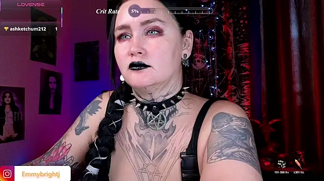 Emmybrightj_ live cam on StripChat