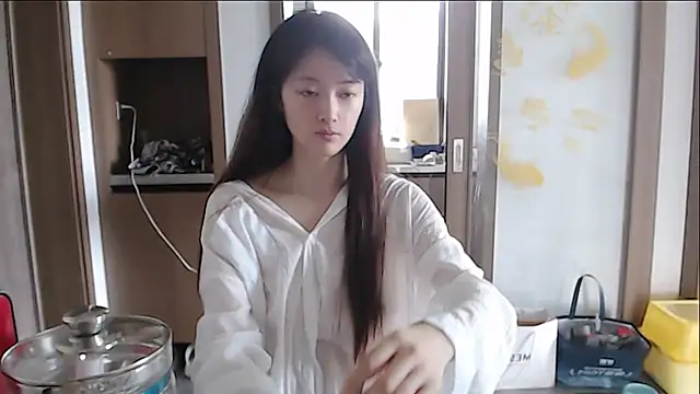 Mimi-cnbaby live cam on StripChat