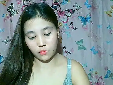 SexyAsianPussy4u live cam on StripChat