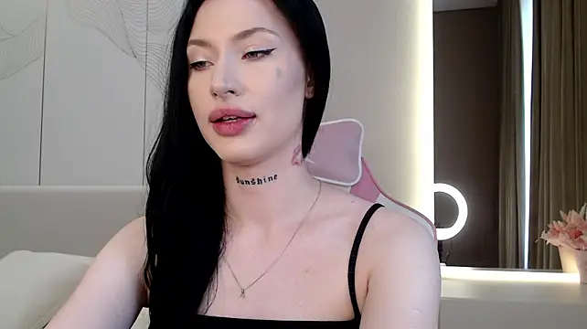 JenniferQueen11 webcam