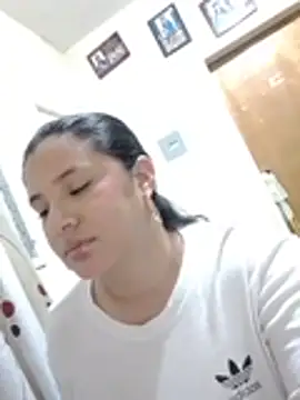 Frreeya_Bigboobs webcam