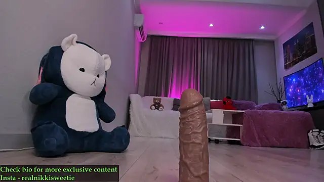 nikkisweetie webcam