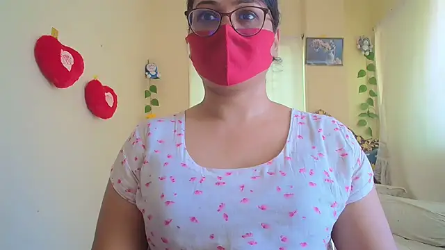 elena_cruz5 (F young) - boobs show