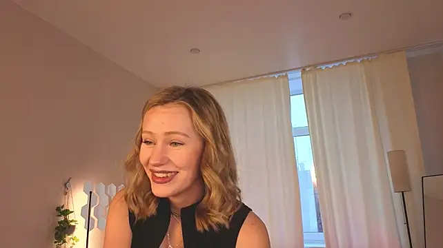 EvaHamilton webcam