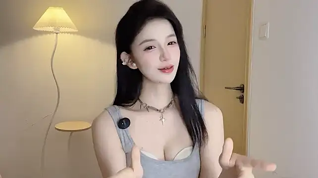 annie-3 (F young) - 丁字裤半裸男友视角后入式被控制5min