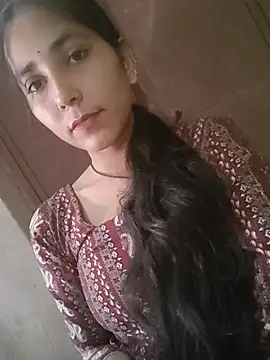 divya_140 (F young) - full nude