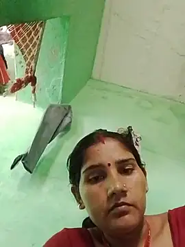 Rinee_iohtuh2 webcam