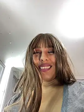 MiaAndrade webcam