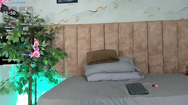 JadeBlazeh webcam