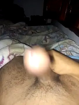 amin20cm (M twink) - انزل حليب