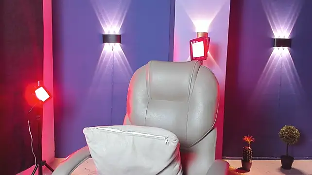 Maya369 webcam