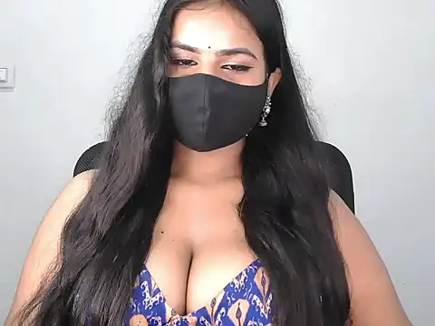 Notty_Trisha webcam