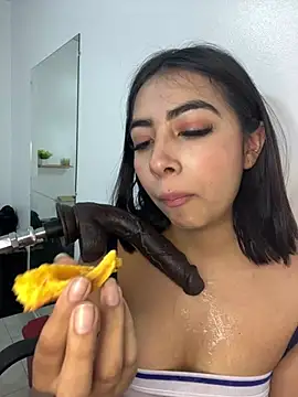 cherry_skinnyy_ webcam