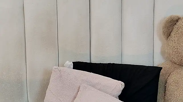 ela_ebony_ live cam on StripChat
