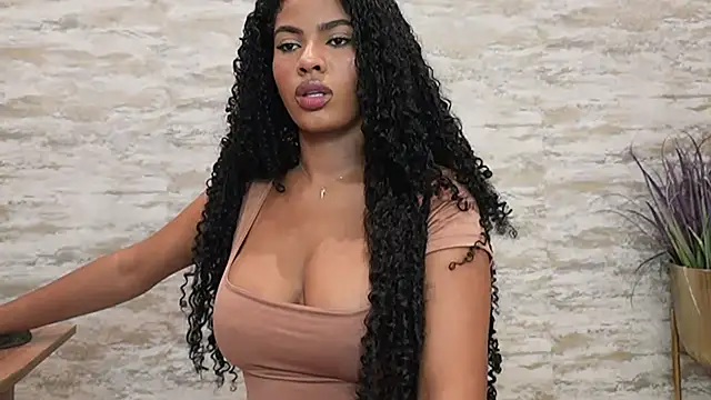 HOTBLACKANDWHITE2 webcam
