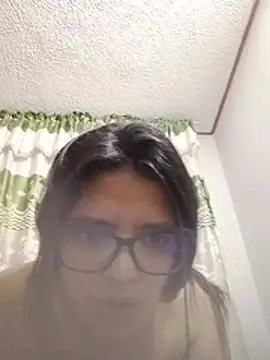 selena_foxy webcam