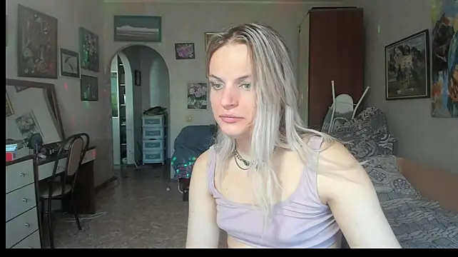 milliKira006 webcam