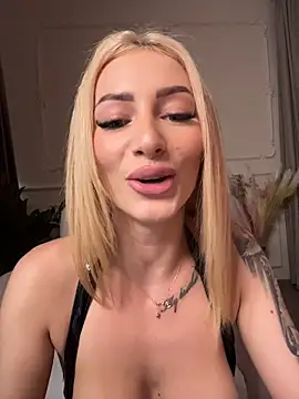 AngieShae webcam