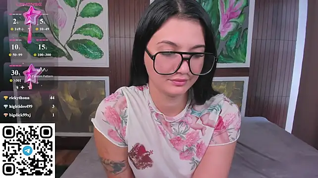 SolaZolaz live cam on StripChat