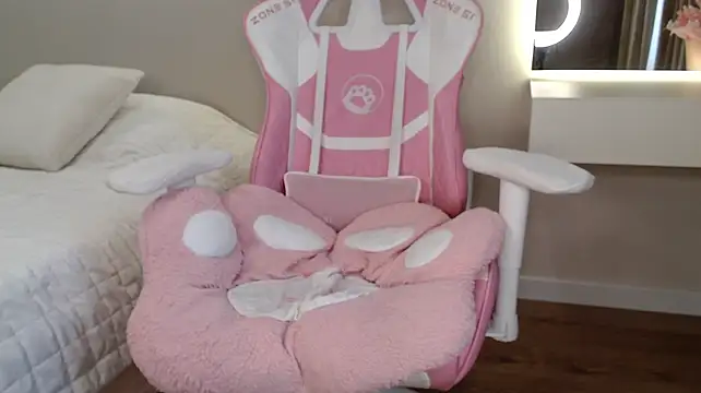 JenniferQueen11 webcam