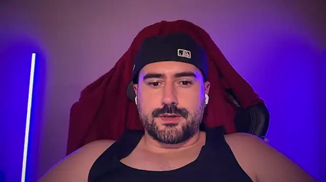 dom_theo live cam on StripChat