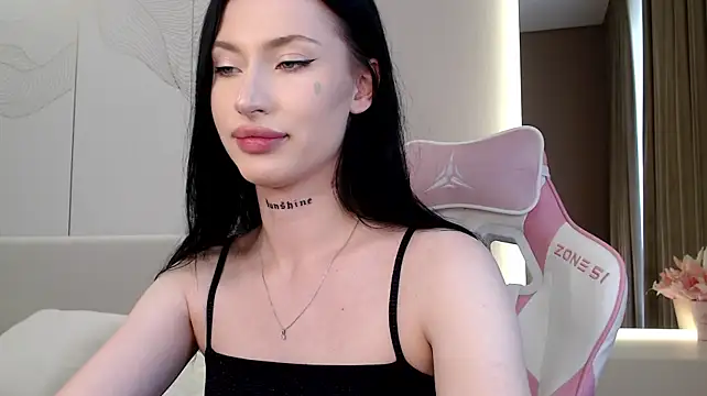 JenniferQueen11 webcam