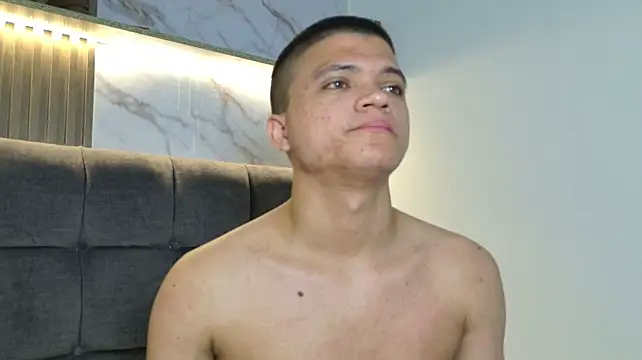 aly_n_sebas webcam