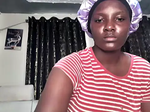 sexyleah25 webcam
