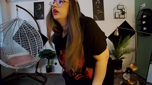 Katewalker_ webcam