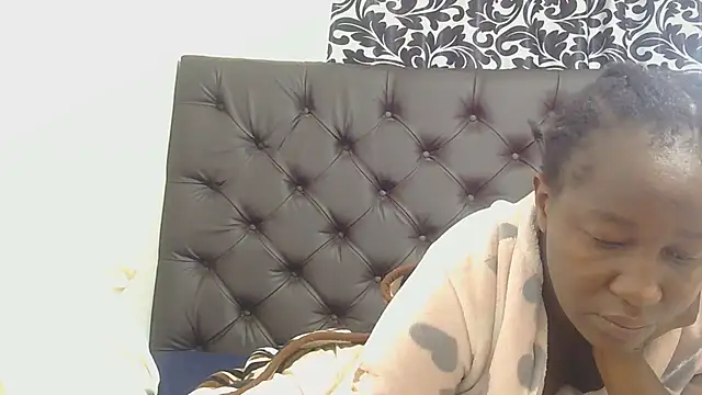 sluttylaura21