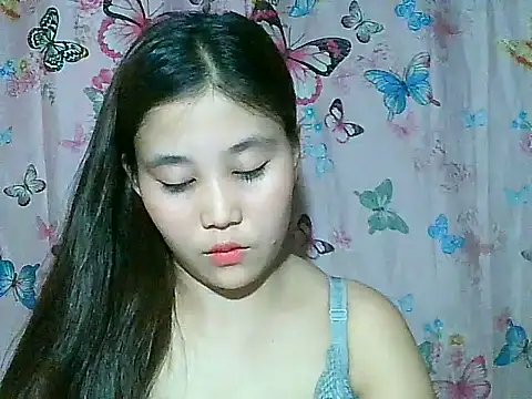 SexyAsianPussy4u webcam