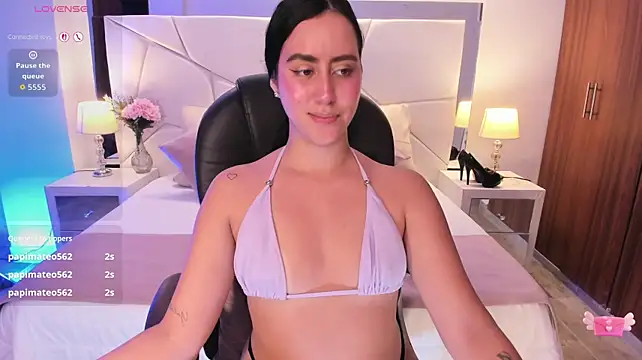 Natasha_Kiim_ webcam