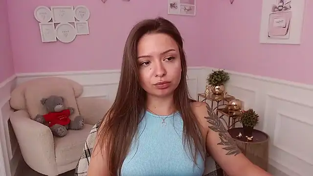 LucySkilar webcam