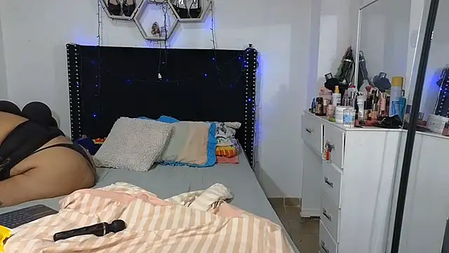 charlotte_077 webcam