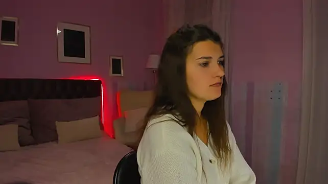 Laura_Leee webcam